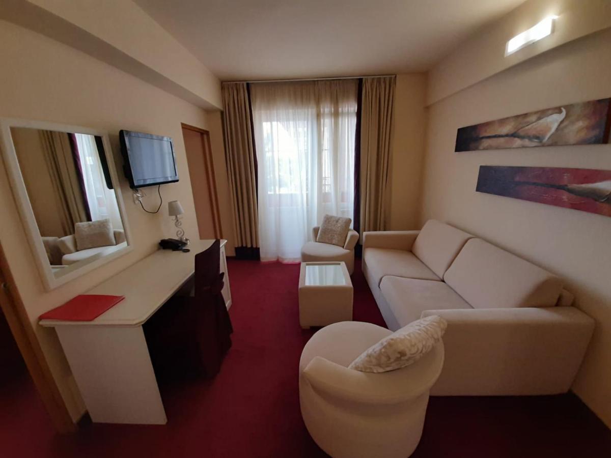 Hotel Garić Garesnica Buitenkant foto
