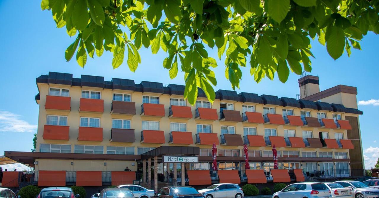 Hotel Garić Garesnica Buitenkant foto