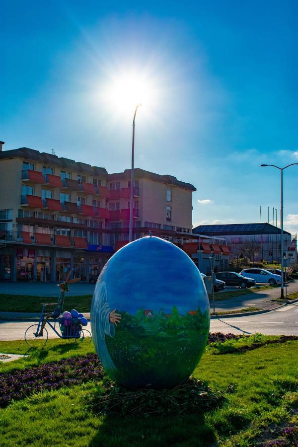 Hotel Garić Garesnica Buitenkant foto