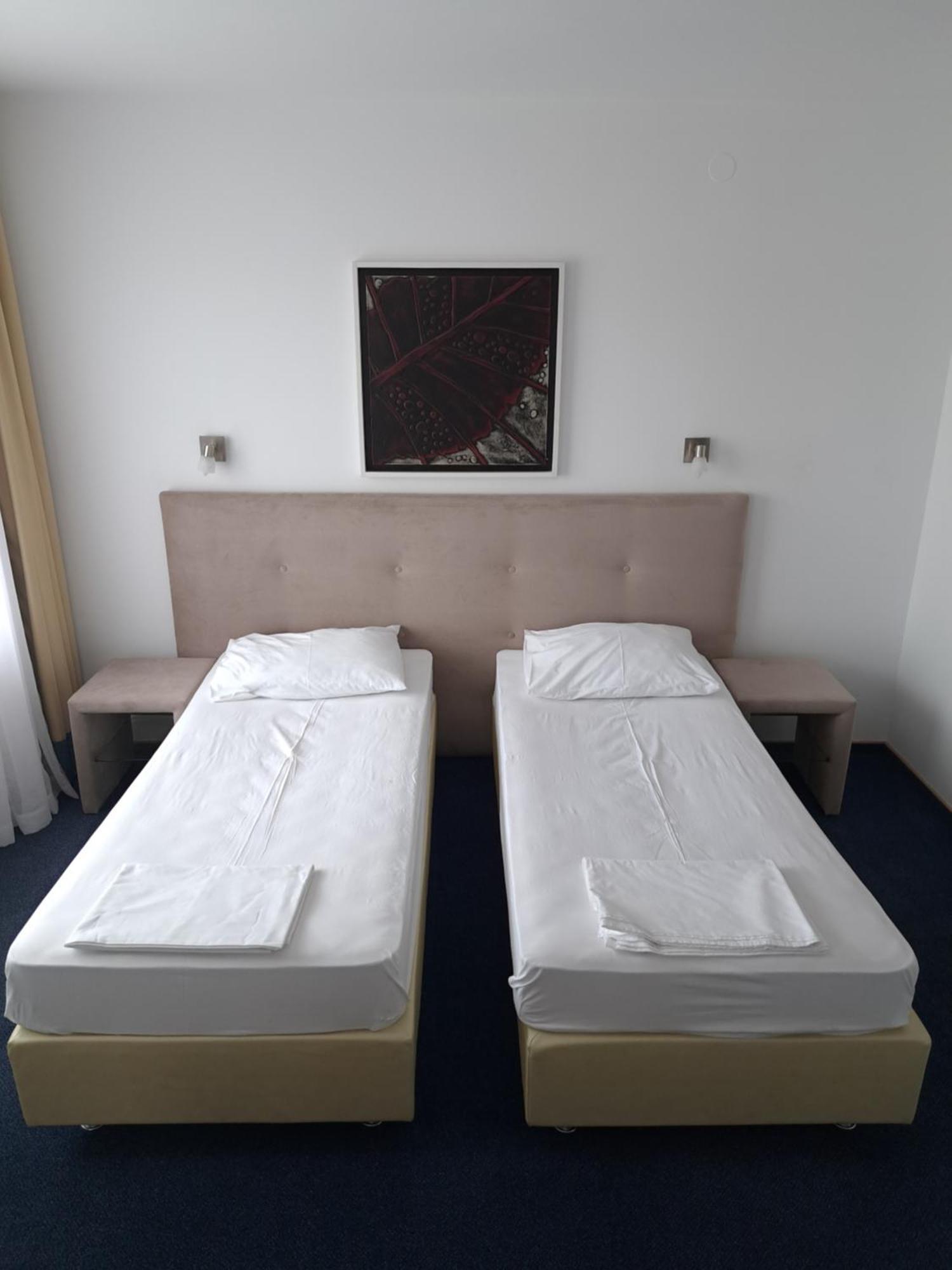 Hotel Garić Garesnica Buitenkant foto