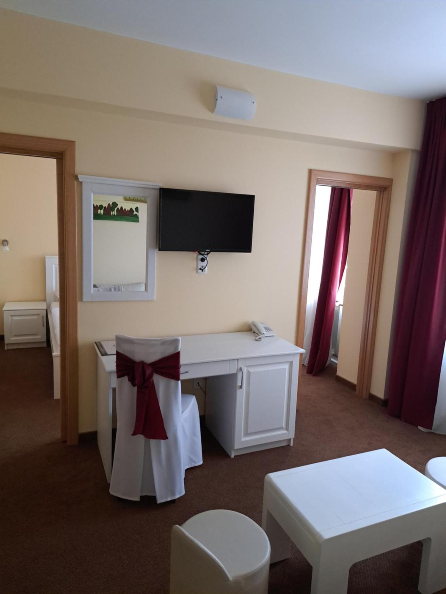 Hotel Garić Garesnica Buitenkant foto