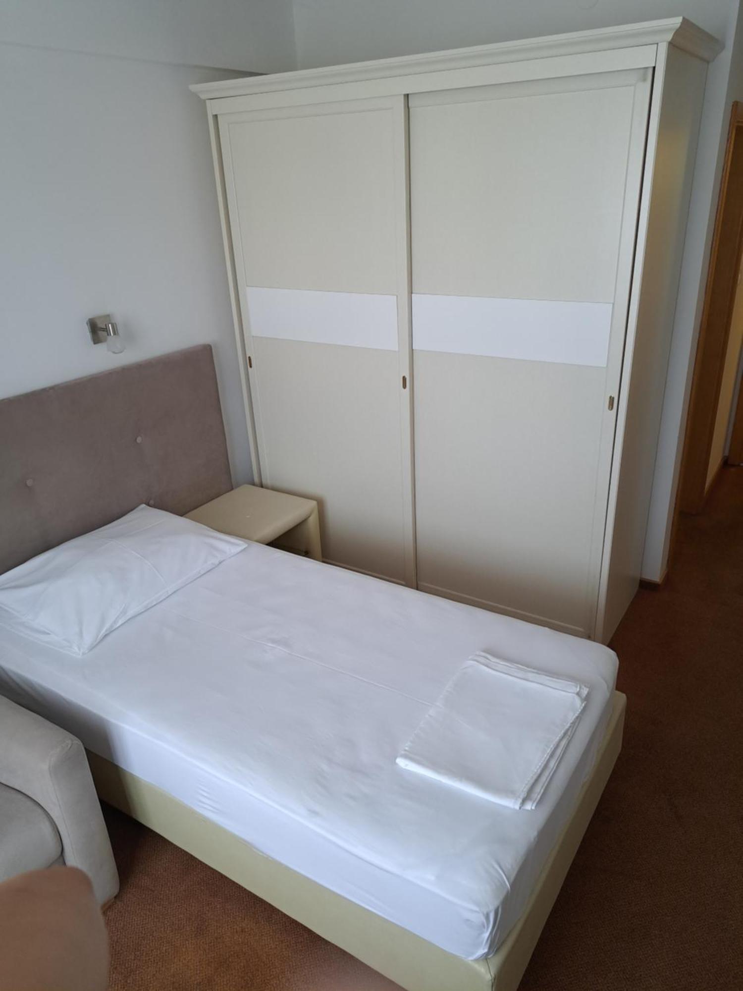 Hotel Garić Garesnica Buitenkant foto