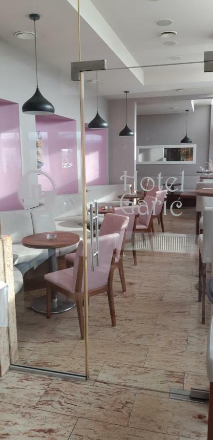 Hotel Garić Garesnica Buitenkant foto